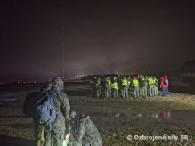 N�cvik zimnej z�chrany na letisku v Kuchyni